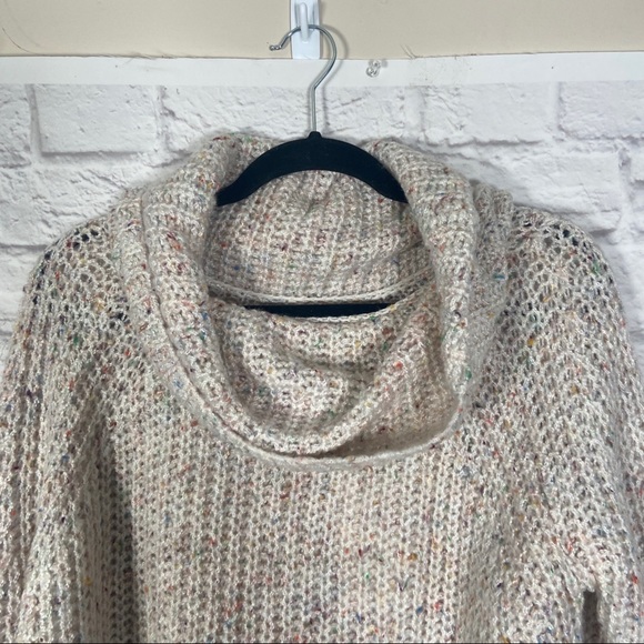 NWT | Moon & Madison | Cowneck Top| - Picture 1 of 5
